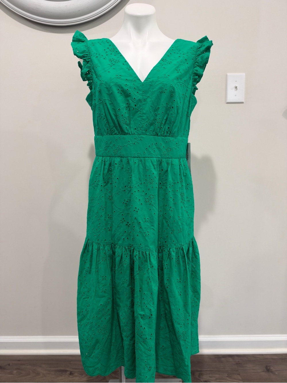 New Maggy London Green Eyelet V-Neck Ruffle Sleeve Midi Dress size US 10